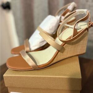 SOUL Naturalizer Tan and Brown Wedge Sandals